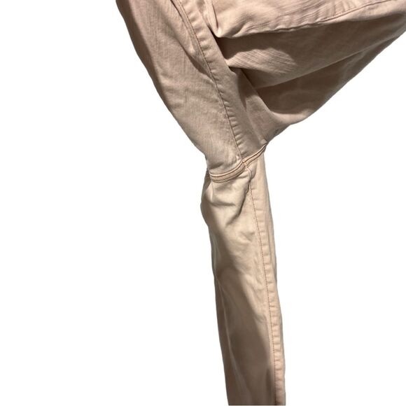 Levi's Beige Capris - Picture 8 of 11
